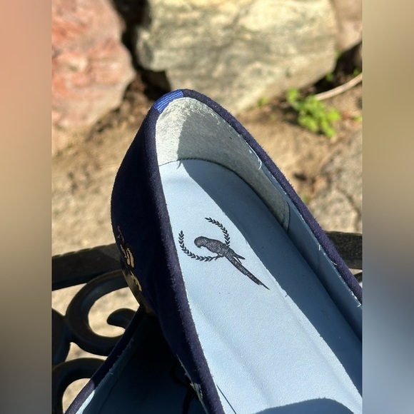 Blue Bird — Embroidered Butterfly Suede Flats - Picture 9 of 9